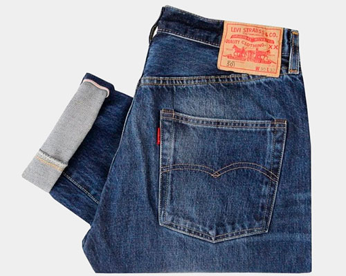 Джинсы Levi